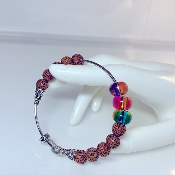 AURA CRYSTALS BANGLE 6cm diameter - Picture 5 of 7